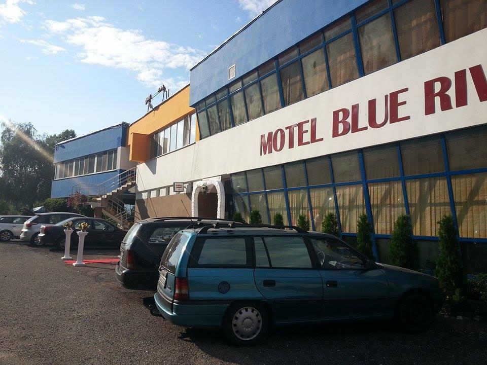 Motel Blue River Кэлимэнешти Экстерьер фото